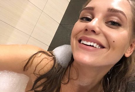 Kristina Asmus onlyfans naked leaks