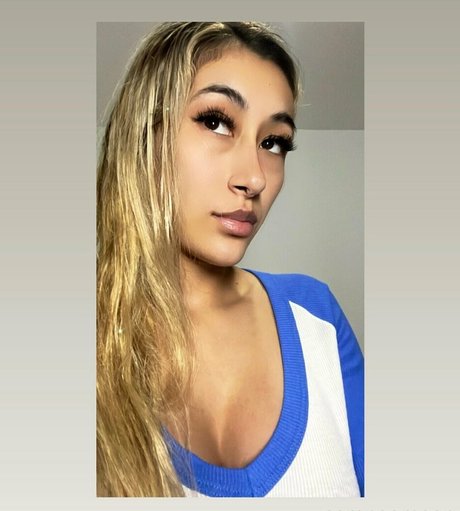 serenaamoon onlyfans leak porn