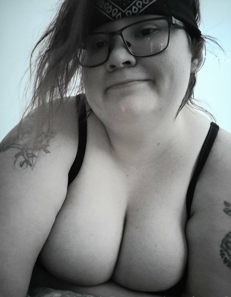 peachycat8 onlyfans public photos