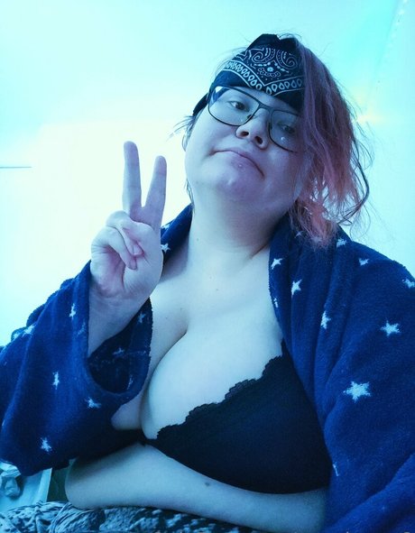 peachycat8 only fans nude