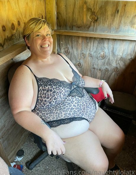 naughtylolatx onlyfans leaked naked