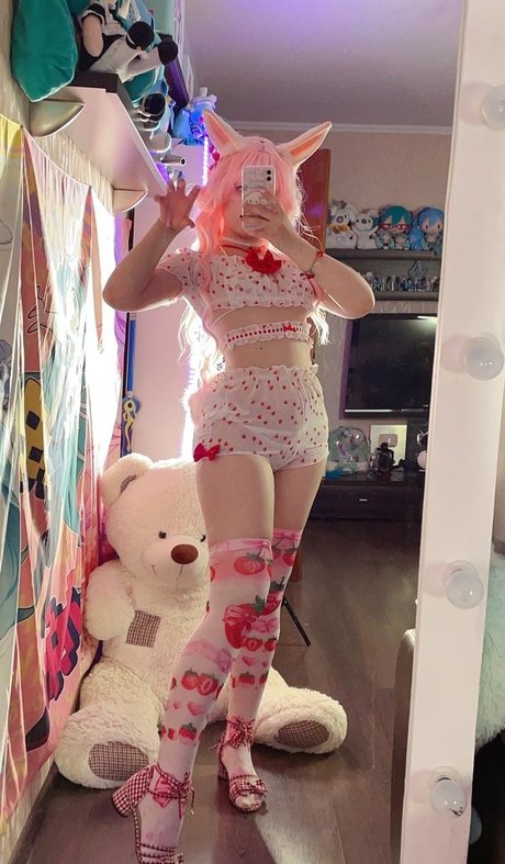 Saya Scarlet onlyfans