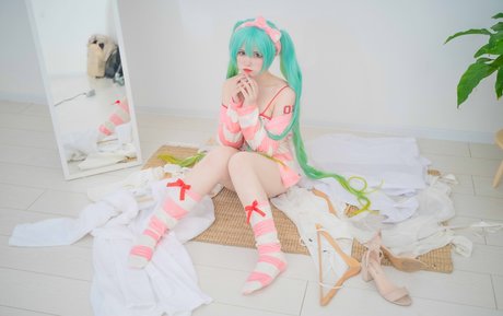 Saya Scarlet onlyfans nide