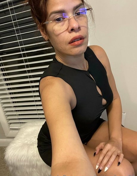 latinafoxy69 nude on onlyfans