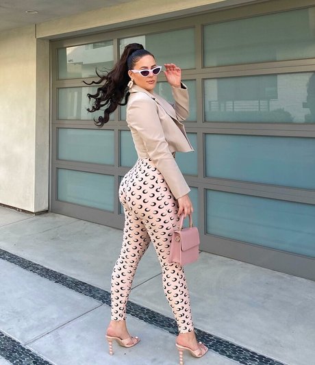 Yasminsun onlyfans nude tits