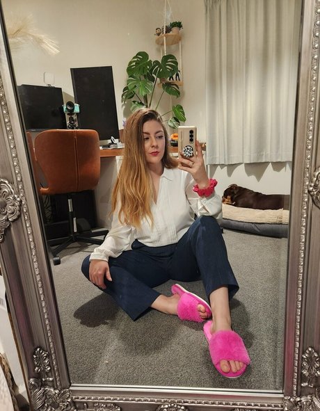 loriipops onlyfans explicit content