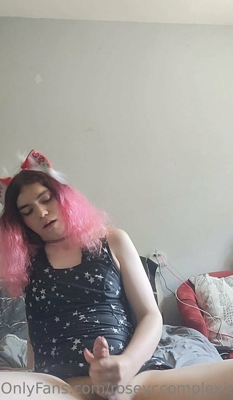 roseyccomplexion onlyfans leaked tits