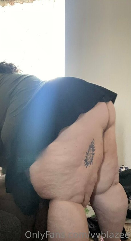 vvblazee onlyfans sexy