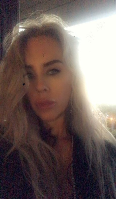 Noa Fox free only fans