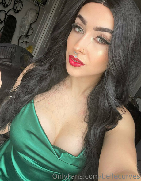 bellecurves sexy onlyfans