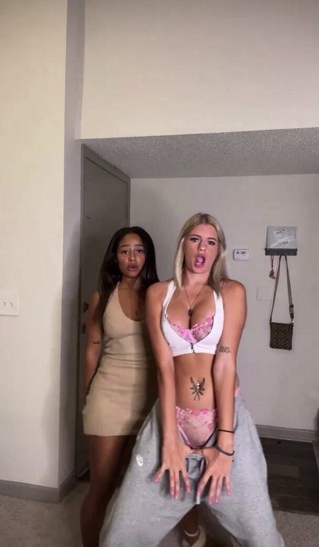 Lindsey Star onlyfans leaked