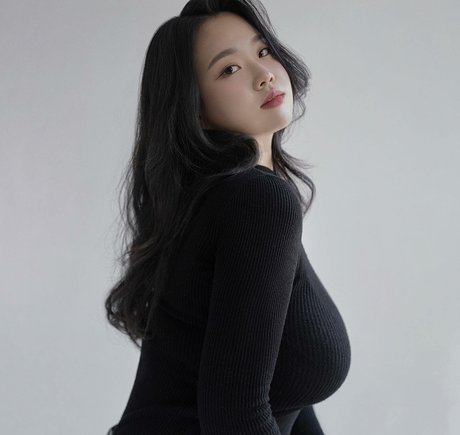 xxunnus2 onlyfans explicit content