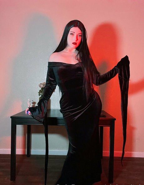 violetwitchcosplay onlyfans free content