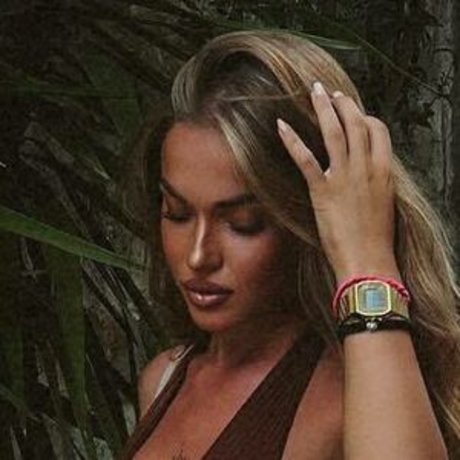 Teodora Dzehverovic onlyfans leakes