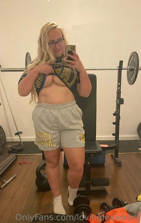 LovingLexieKent onlyfans sextape