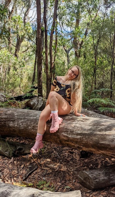 LovingLexieKent onlyfans leams