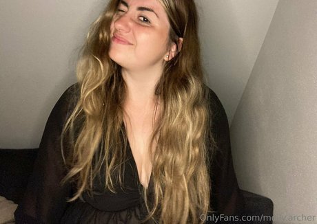 Molly Archer onlyfans