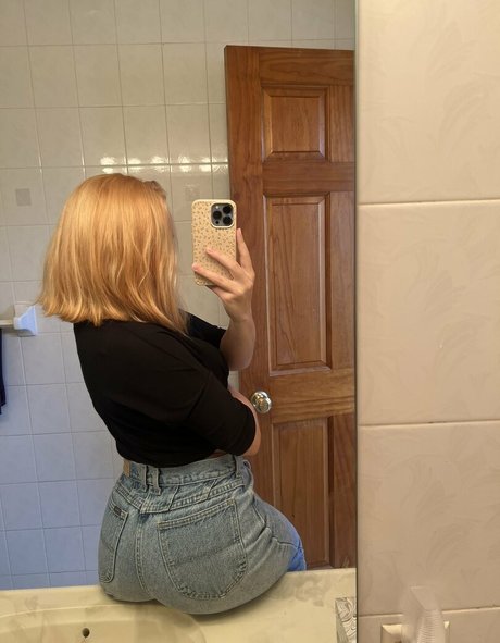 Erin Postsoffice only fans nude leaks