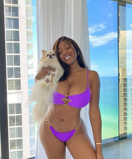 Vivi Panamera desnuda onlyfans