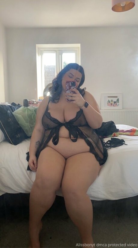 alissbonyt boobs onlyfans