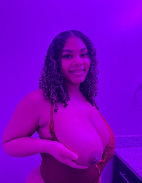 Liveloveadaya onlyfans images