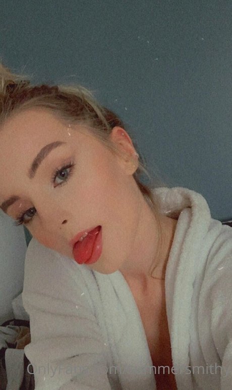 live streaming onlyfans pornographic selfie