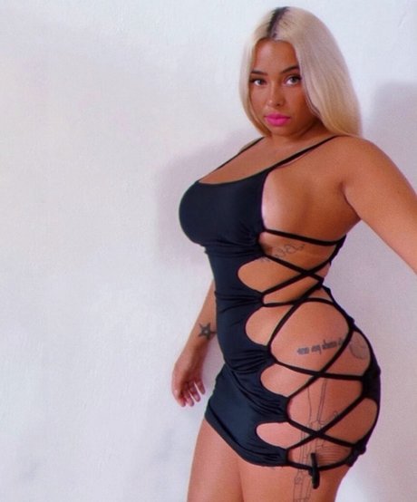 yourfavlambo onlyfans leak porn