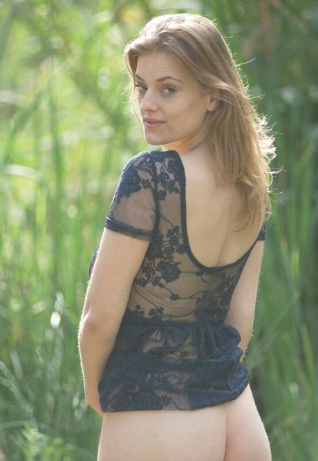 flat chested onlyfans sexy xxx shots