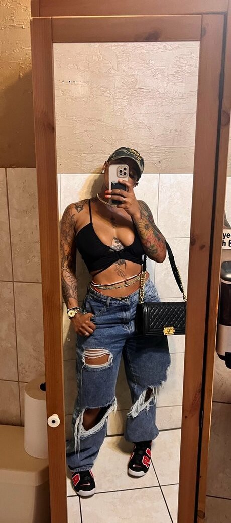 ItsJustRocky onlyfans nsfw