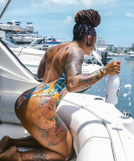 ItsJustRocky tits onlyfans