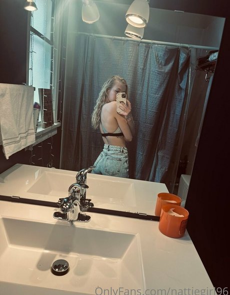 nattiegirl96 onlyfans explicit content