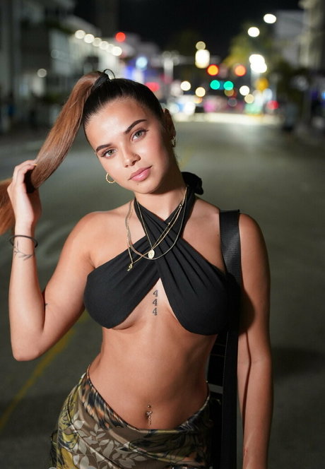 champagneemm onlyfans porn