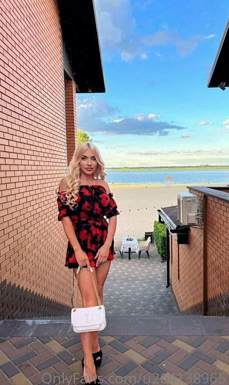 alicedollyua onlyfans porn nude