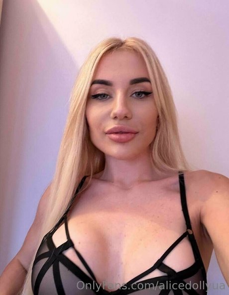 alicedollyua onlyfans sex