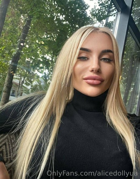 alicedollyua onlyfans leakd