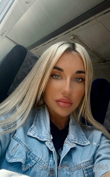 alicedollyua onlyfans images