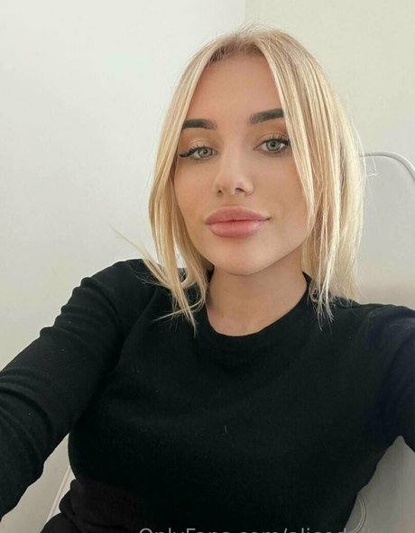 alicedollyua onlyfans leakd