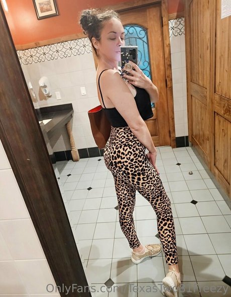 texastwo81freezy onlyfans content