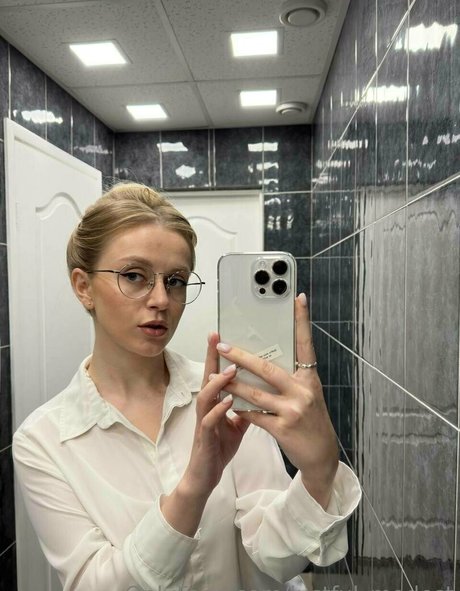 lustful modest onlyfans nude content