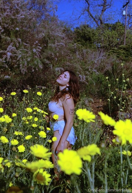 sierrakay naked on onlyfans