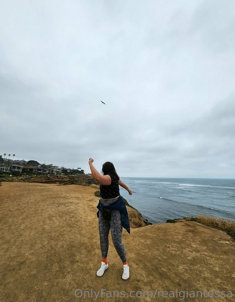 realgiantessa onlyfans leak porn