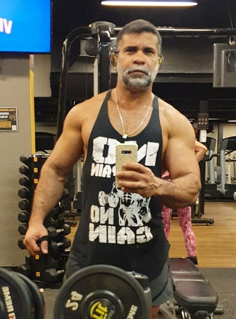 jorginhokarioka21 is on onlyfans