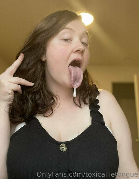 toxicallietongue onlyfans model