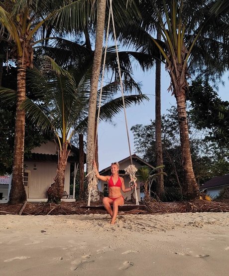 Larissa Van Meerten leaked onlyfans nude