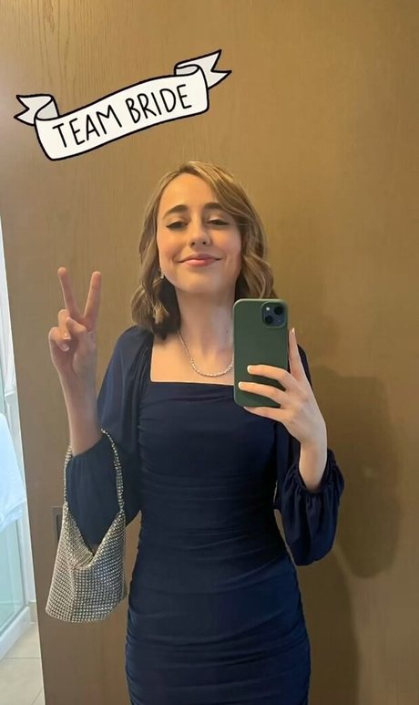 Atwentysomethingloser onlyfans leak