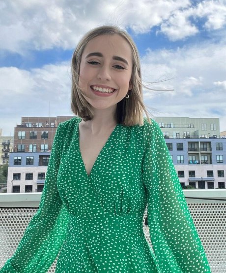 Atwentysomethingloser onlyfans leaked pictures