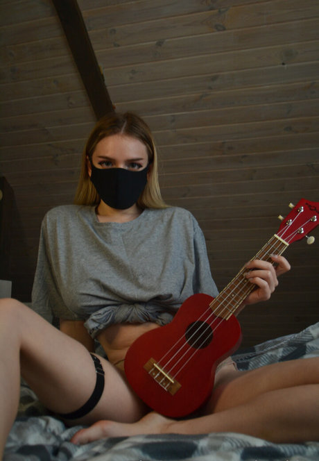 triss kiss boobs onlyfans