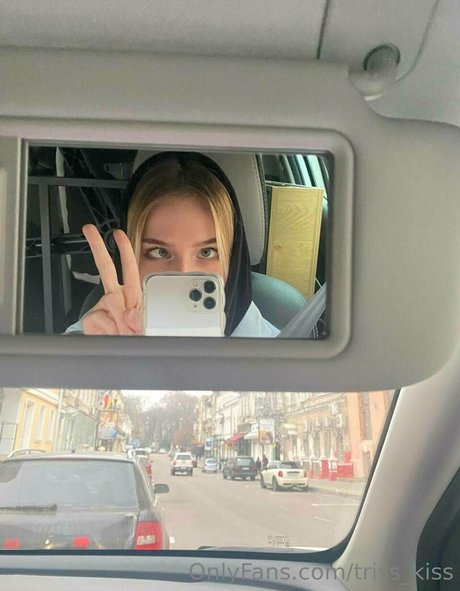triss kiss onlyfans