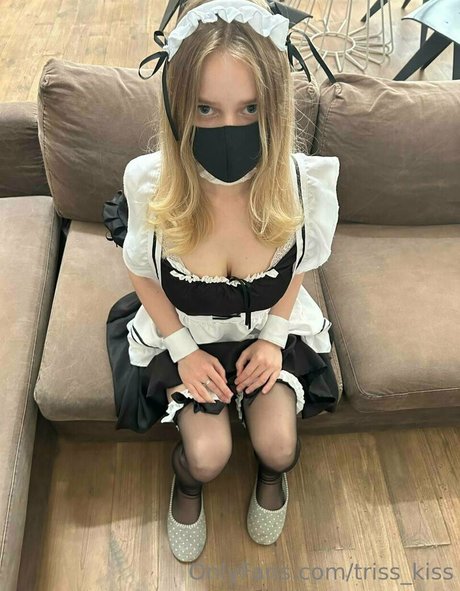triss kiss onlyfans leajs