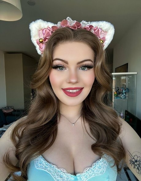 freedellieisla onlyfans leaked xxx